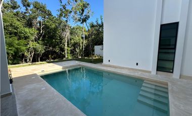 Se vende Casa de 385 m2 de Lujo en Bahía Principe