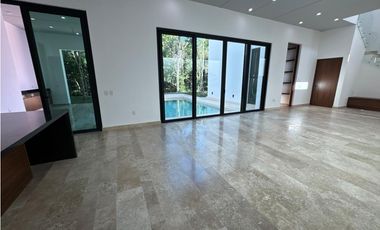 Se vende Casa de 385 m2 de Lujo en Bahía Principe