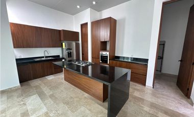 Se vende Casa de 385 m2 de Lujo en Bahía Principe