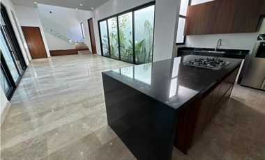 Se vende Casa de 385 m2 de Lujo en Bahía Principe