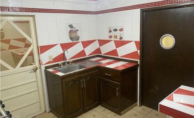 CASA EN RENTA. Colonia La Romita Cuautitlán.