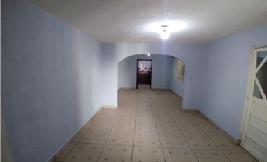 CASA EN RENTA. Colonia La Romita Cuautitlán.