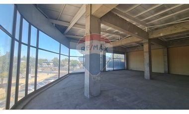 ARRIENDO LOCAL COMERCIAL EN CENTRO