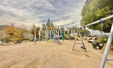 Los Trapenses, Lo Barnechea. Terreno en exclusivo condominio.