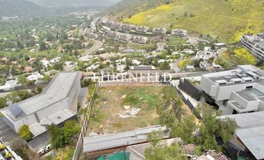 Los Trapenses, Lo Barnechea. Terreno en exclusivo condominio.