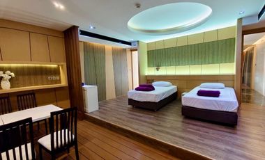 Newly Renovated & Fully Furnished Studio