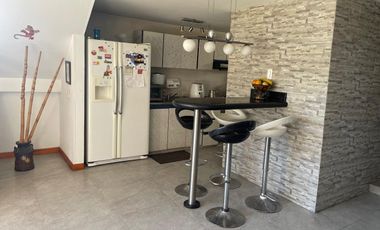 Se vende Casa Campestre en Conjunto Finca La Arboleda, Cota