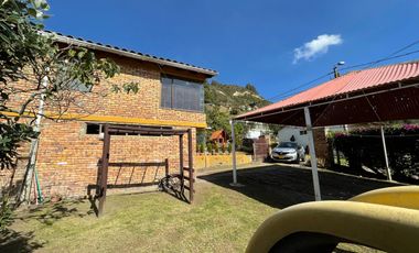 Se vende Casa Campestre en Conjunto Finca La Arboleda, Cota