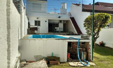 Amplio chalet con piscina