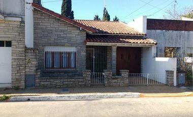 Amplio chalet con piscina