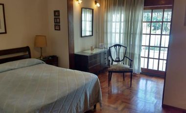 Amplio chalet con piscina