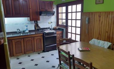 Amplio chalet con piscina