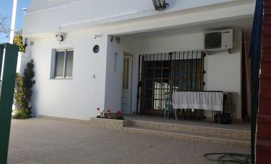 Amplio chalet con piscina