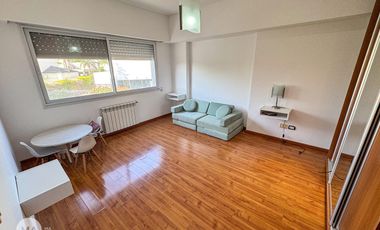Casa 3 dormitorios, jardín, piscina - Funes Hills Cadaques | Venta