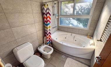 Casa 3 dormitorios, jardín, piscina - Funes Hills Cadaques | Venta