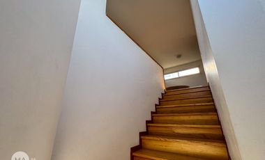 Casa 3 dormitorios, jardín, piscina - Funes Hills Cadaques | Venta