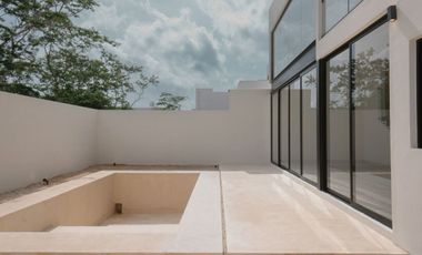 En Venta, Casa en Privada Residencial con amenidades, de 3 Rec. 3.5 baños