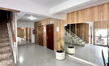 Departamento en Venta de 2 dormitorios y lavadero. Centro Zárate