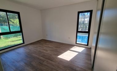 Casa en venta La Reserva, a estrenar
