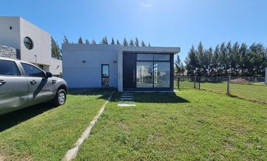 Casa en venta La Reserva, a estrenar