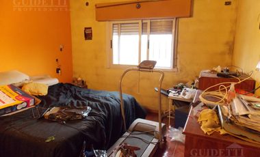 Venta 2PH de 2ambientes  120 m² totales - Carapachay