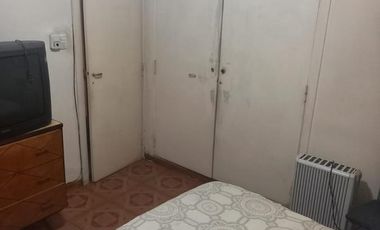 Chalet colonial de 3 amb. c/ cochera en R. de Escalada