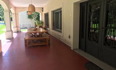 CASA EN VENTA EN San Vicente
