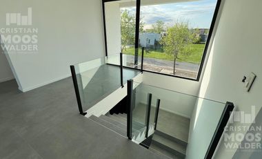 Casa en venta 3 ambientes El Cantón - Golf