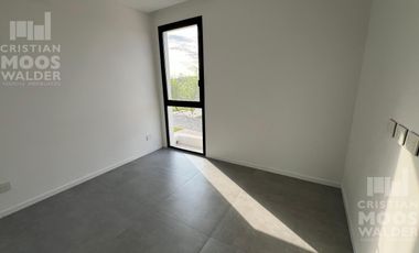 Casa en venta 3 ambientes El Cantón - Golf