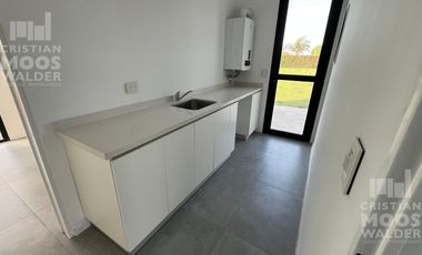Casa en venta 3 ambientes El Cantón - Golf