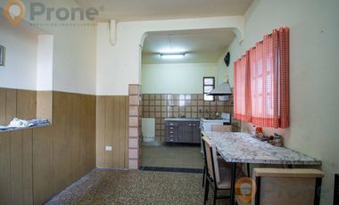 Casa en venta 2 dormitorios y patio verde