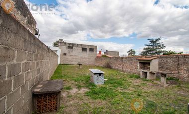 Casa en venta 2 dormitorios y patio verde