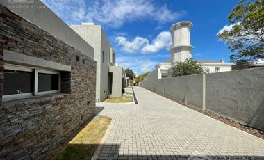 Housing en venta Cerro De Las Rosas