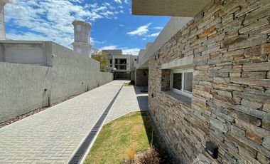 Housing en venta Cerro De Las Rosas