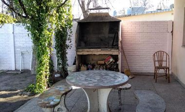 Casa 2 dormitorios en perez