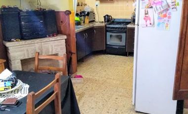 Casa 2 dormitorios en perez