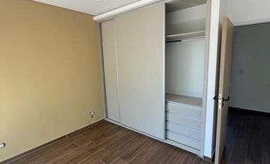 GRAN CASA A ESTRENAR EN BARRIO PRIVADO PUERTO URQUIZA FRENTE AL RIO  - Parana