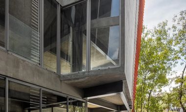 OFICINAS CORPORATIVAS Y ÁREA COMERCIAL EN ANZÚRES