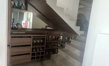 Bosques de Tarango, Casa en condominio 100 % remodelada