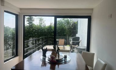 Bosques de Tarango, Casa en condominio 100 % remodelada