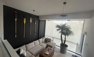Bosques de Tarango, Casa en condominio 100 % remodelada