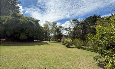 Finca en Guarne-Vereda Guamito a solo 3 minutos de la Autopista [cm]