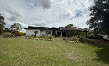Finca en Guarne-Vereda Guamito a solo 3 minutos de la Autopista [cm]