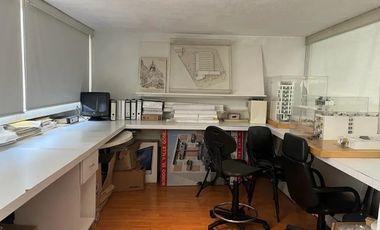 Nápoles, oficina con estación de cocina, en Patriotismo