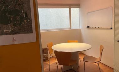 Nápoles, oficina con estación de cocina, en Patriotismo