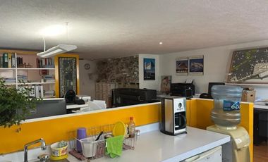 Nápoles, oficina con estación de cocina, en Patriotismo