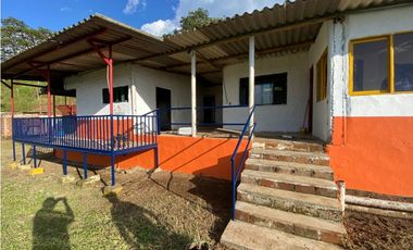 SE VENDE O SE PERMUTA FINCA EN BUENAVISTA QUINDIO