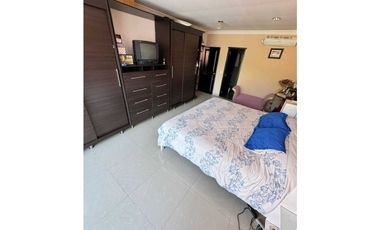 SE VENDE CASA BARRIO LOS CAMPANOS