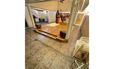 SE VENDE CASA BARRIO LOS CAMPANOS