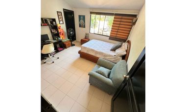 SE VENDE CASA BARRIO LOS CAMPANOS